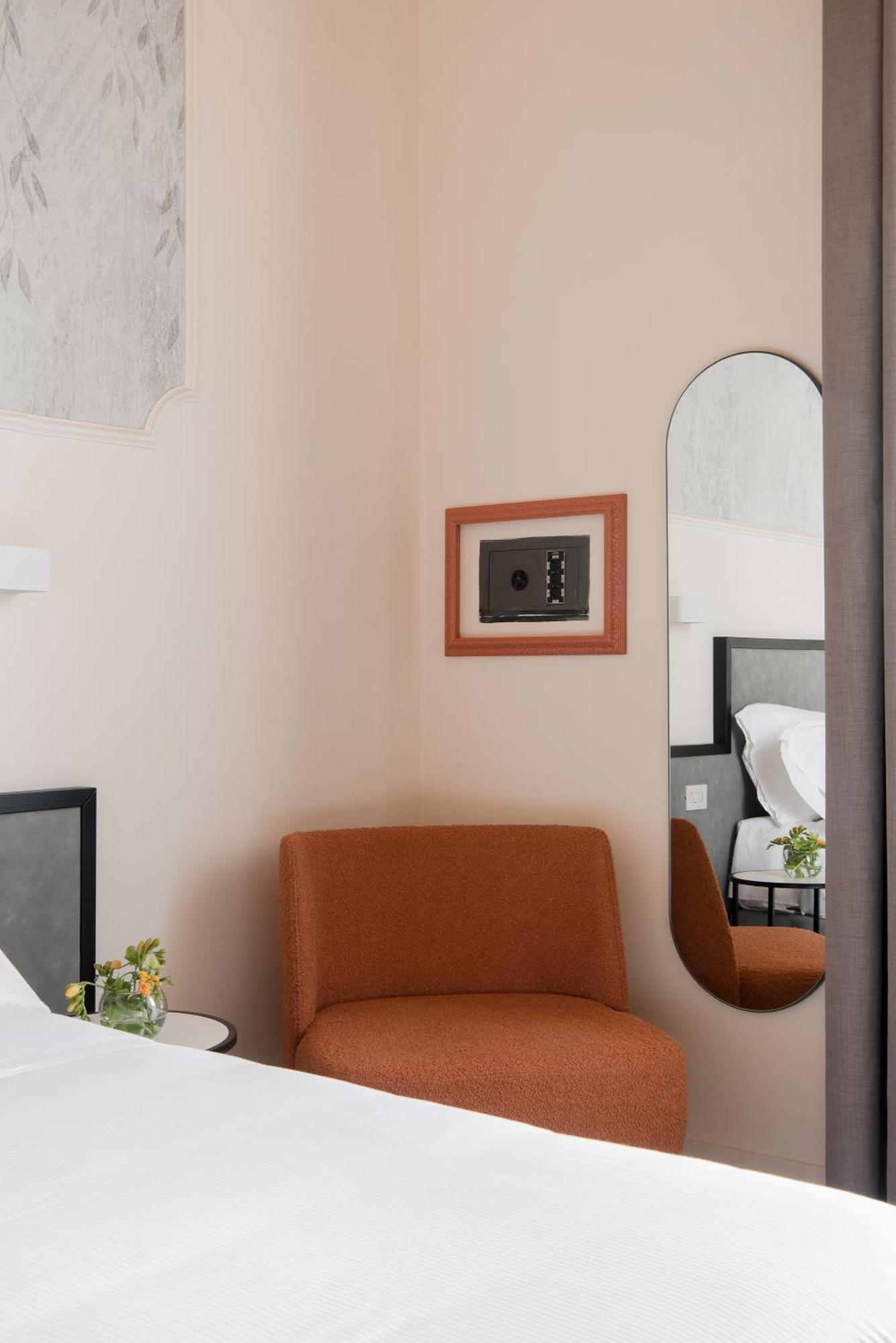 Single Room,1617453698:JPEG